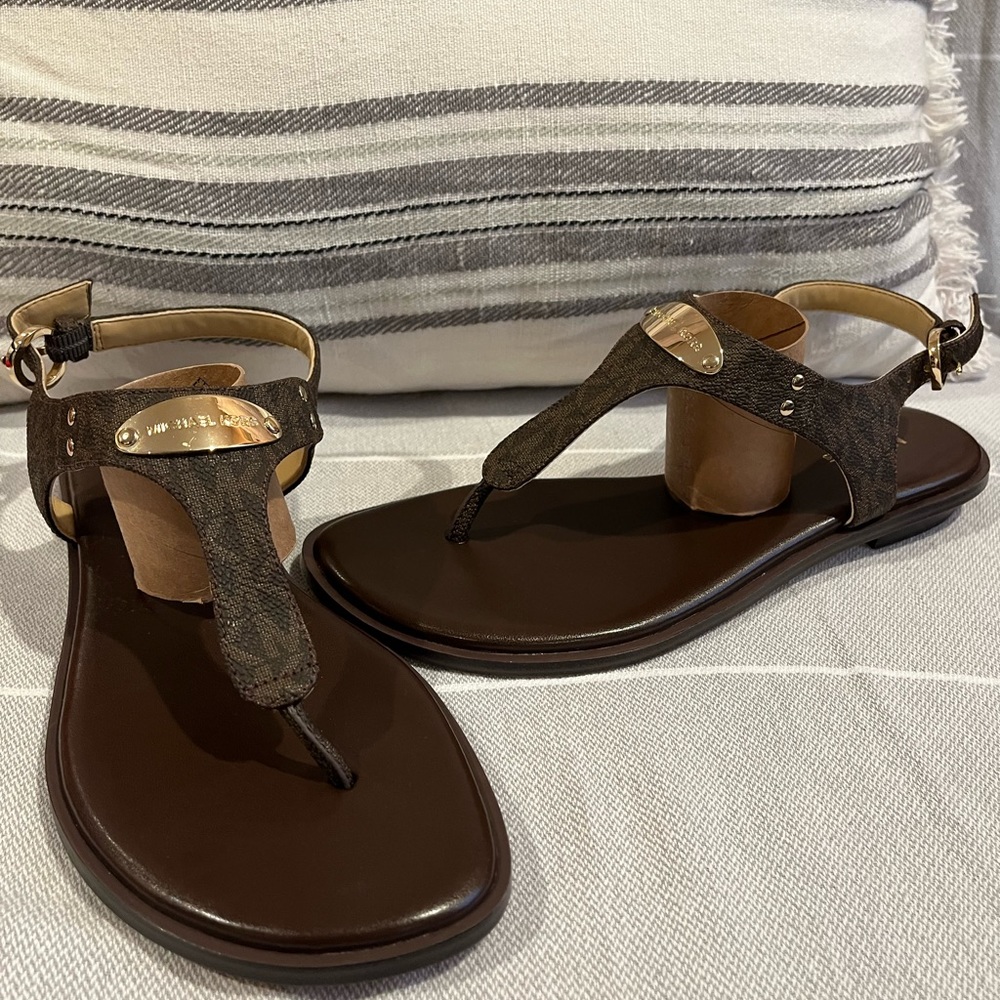 Michael Michael Kors Women's Mk Plate Thong Sandals